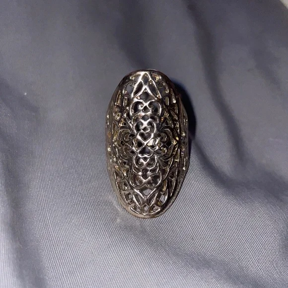 A vintage ring - Picture 1 of 2